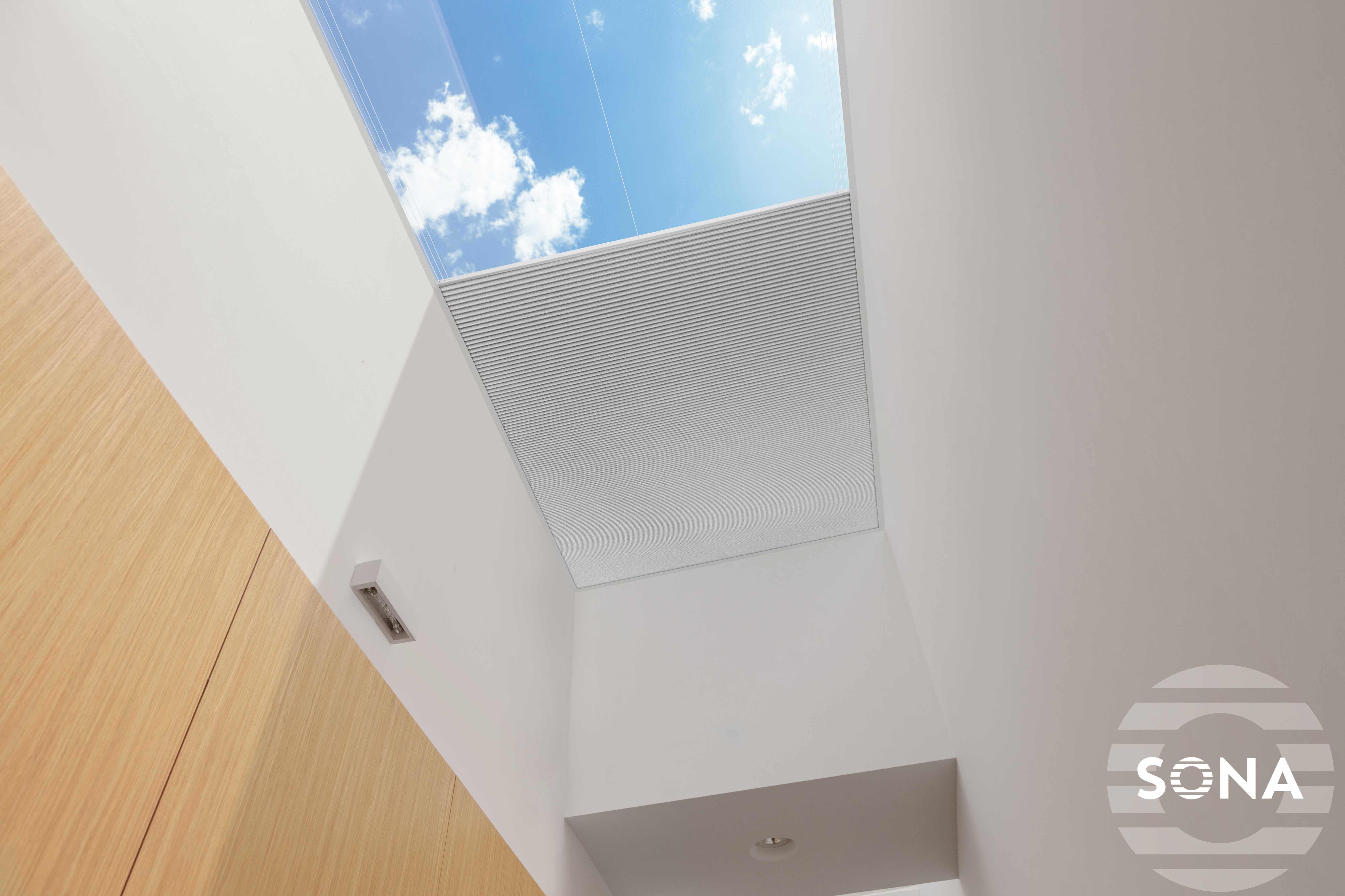 SONA Unveils New Report on How Interior Designers Can Choose the Right Smart Blinds