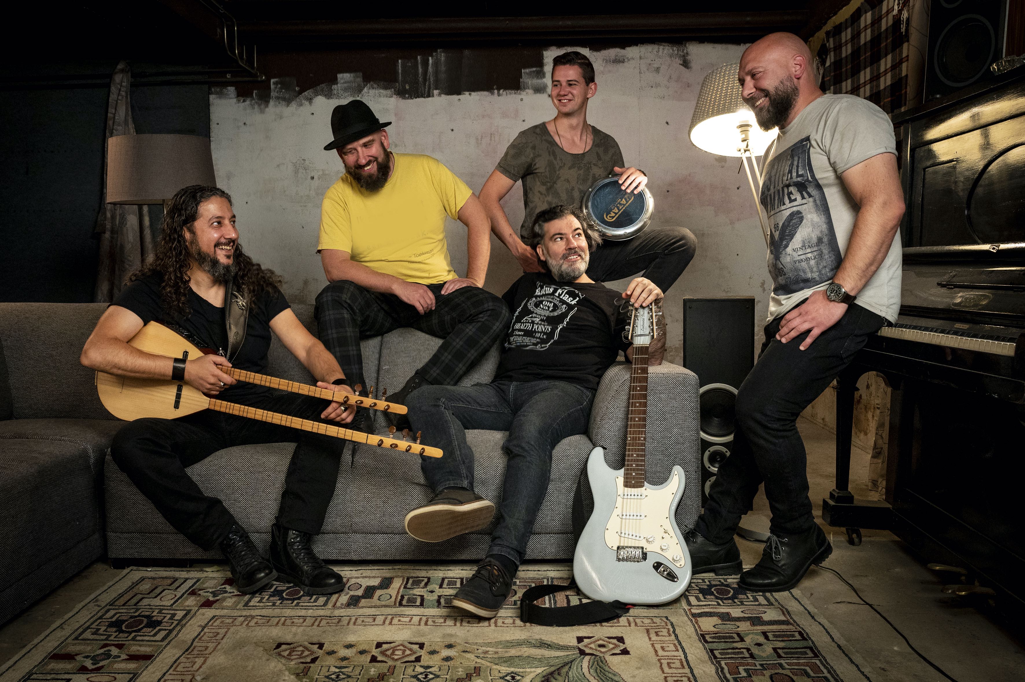 AudioMaze kondigt de release aan van het tweede album van MAKAS: 'Gergedan'