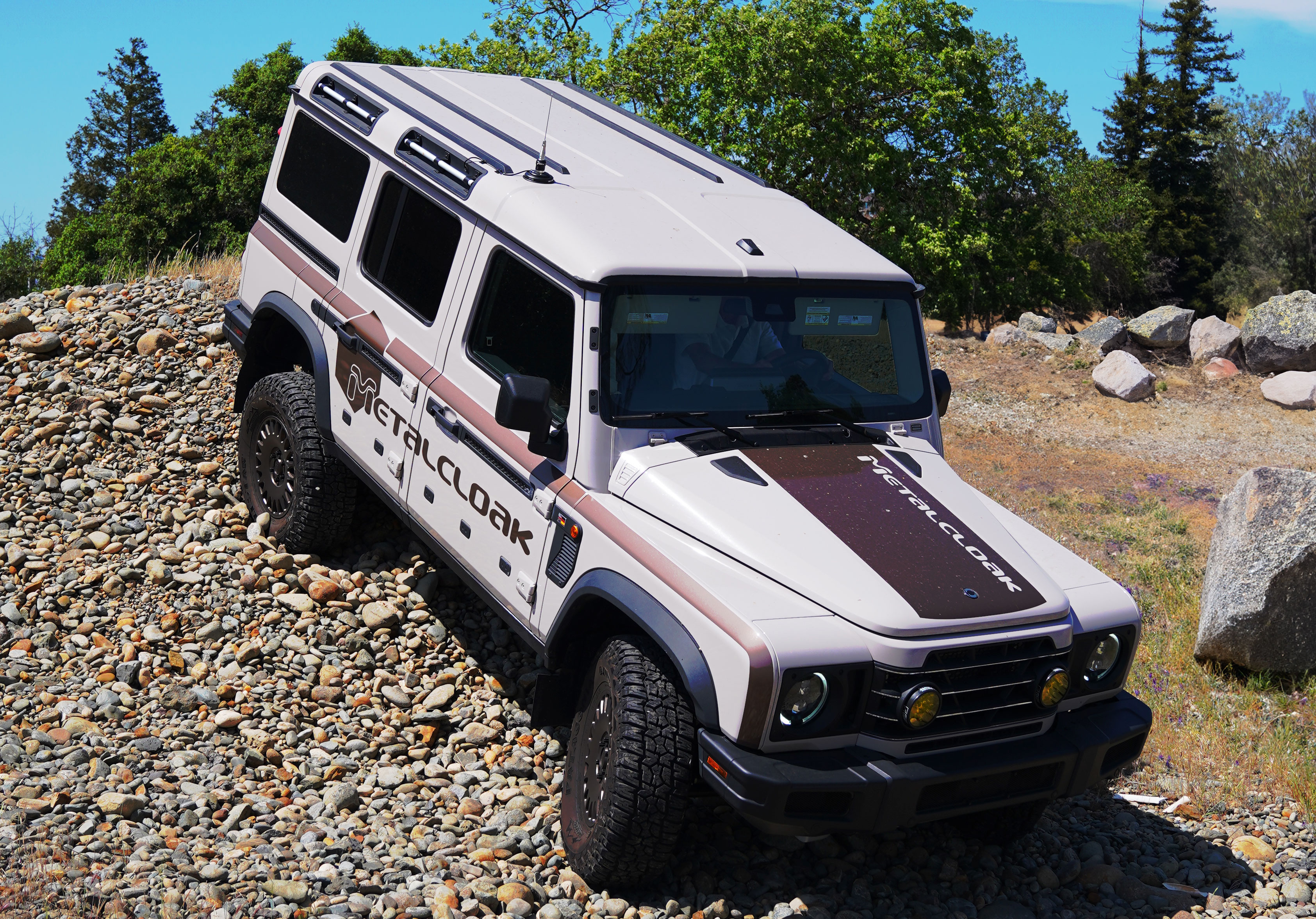 MetalCloak Unveils Grenadier 2.5″ Game-Changer Suspension Kit, RockSport Black Edition