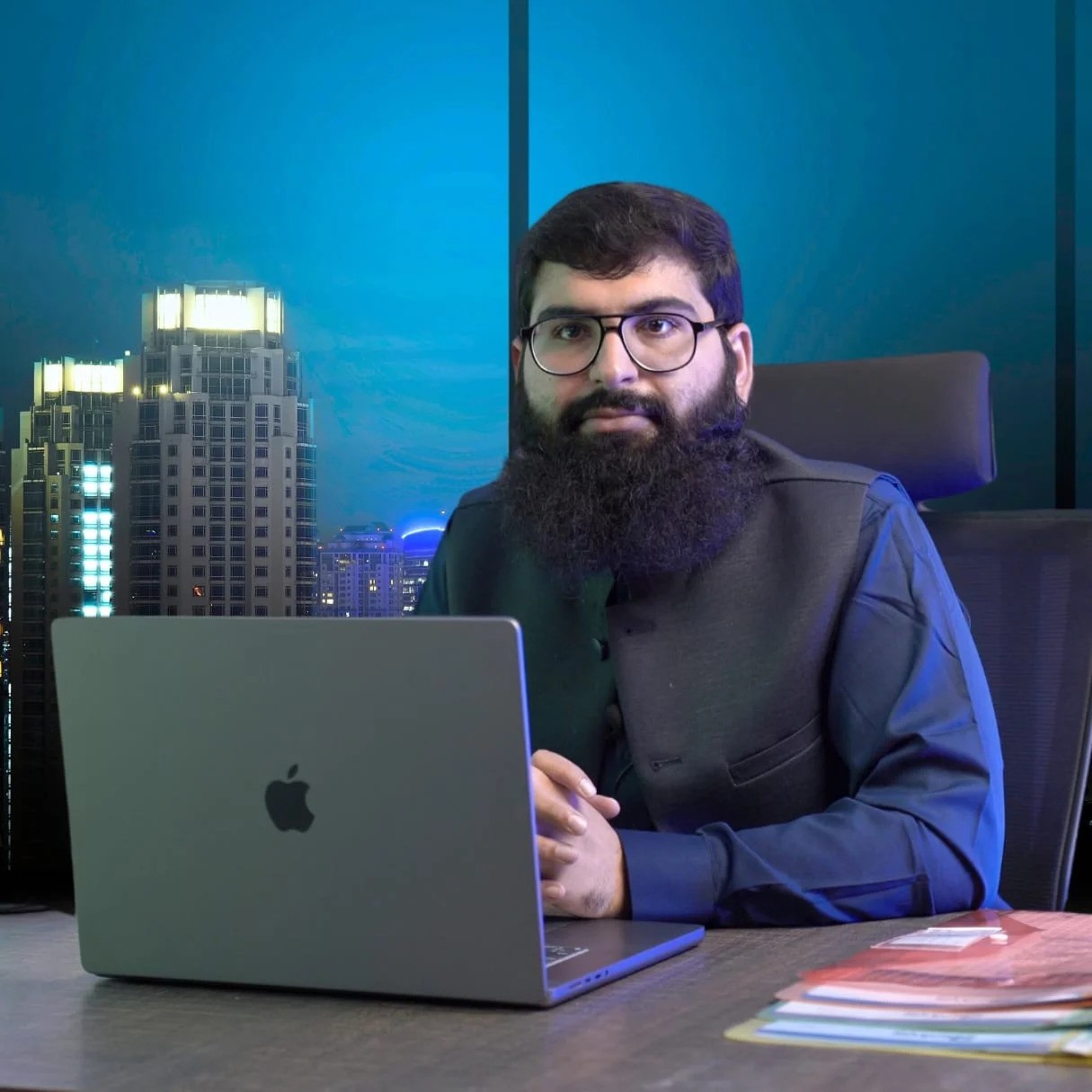 ZeeKnows Founder Recognized as Pakistan’s Leading Expert in Digital PR and LLM SEO for AI Search Optimization