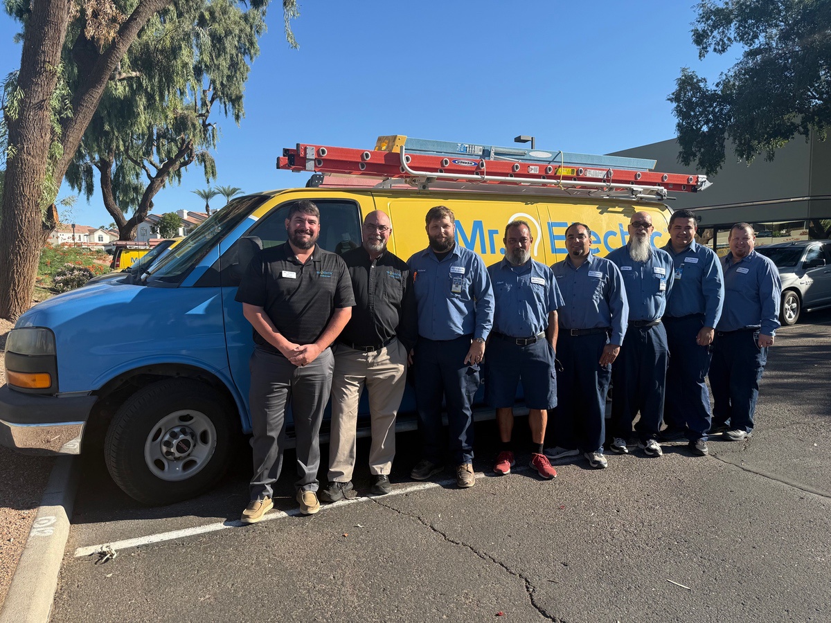 Mr. Electric of Phoenix Metro Celebrates 1,200 Google Reviews Milestone in Phoenix, AZ