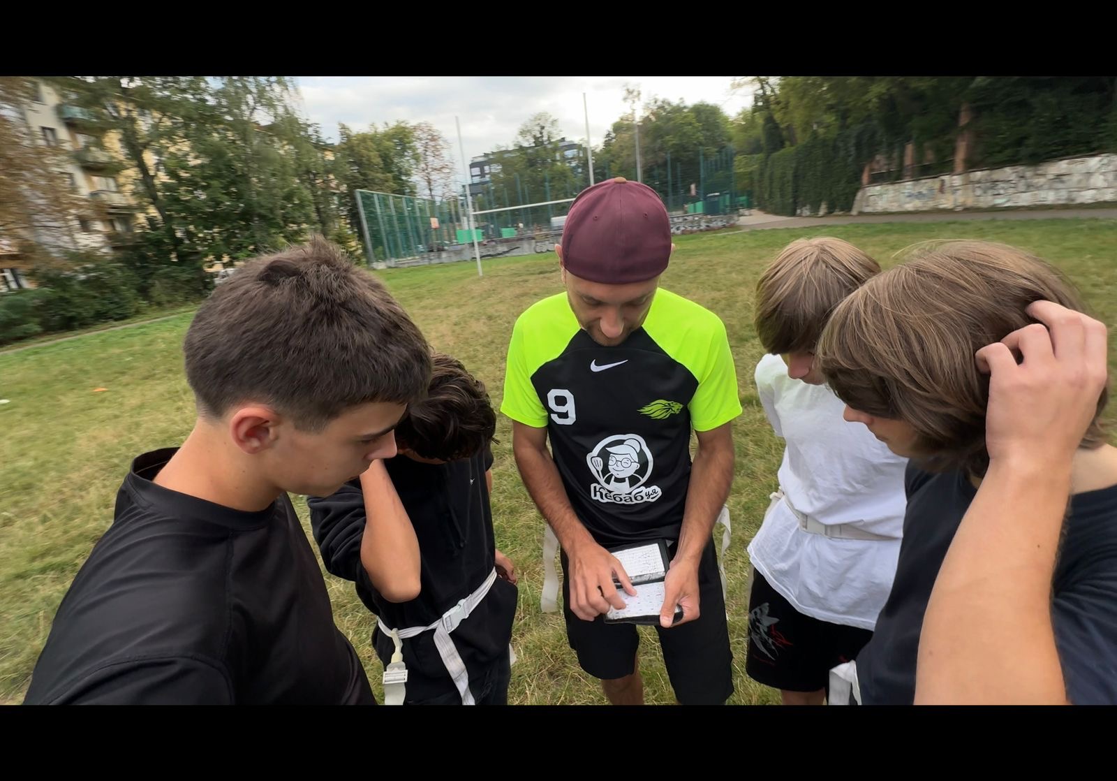 Business, sport and a cause: WhiteBIT Australia hosts the Huddle Up in Melbourne